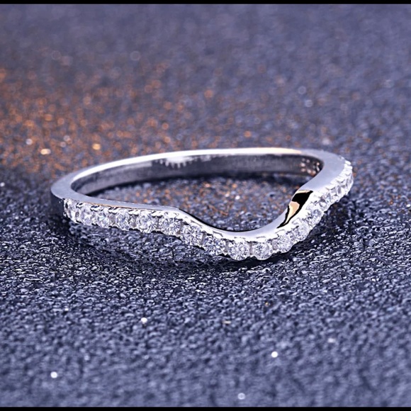 ✨SOLD OUT✨Halo Curved Set✨18K White Gold✨ - Picture 5 of 8